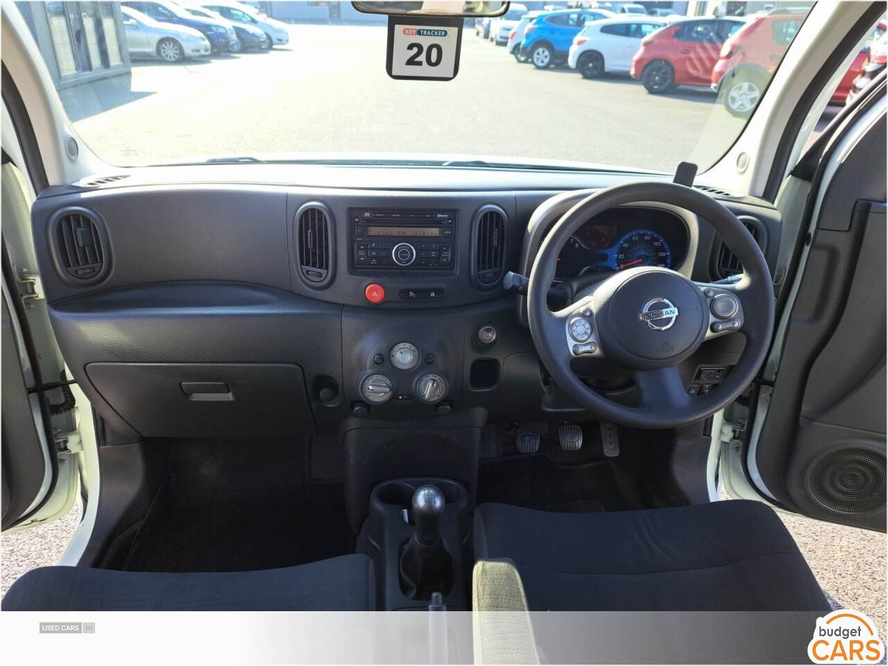 Nissan Cube ESTATE in Down