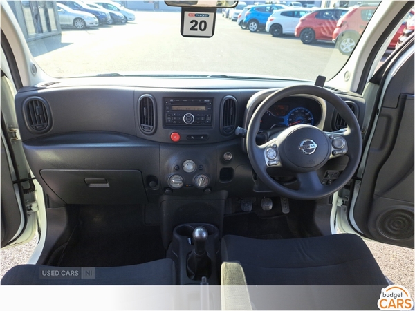 Nissan Cube ESTATE in Down