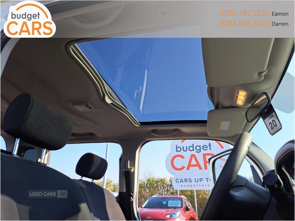 Nissan Cube ESTATE in Down