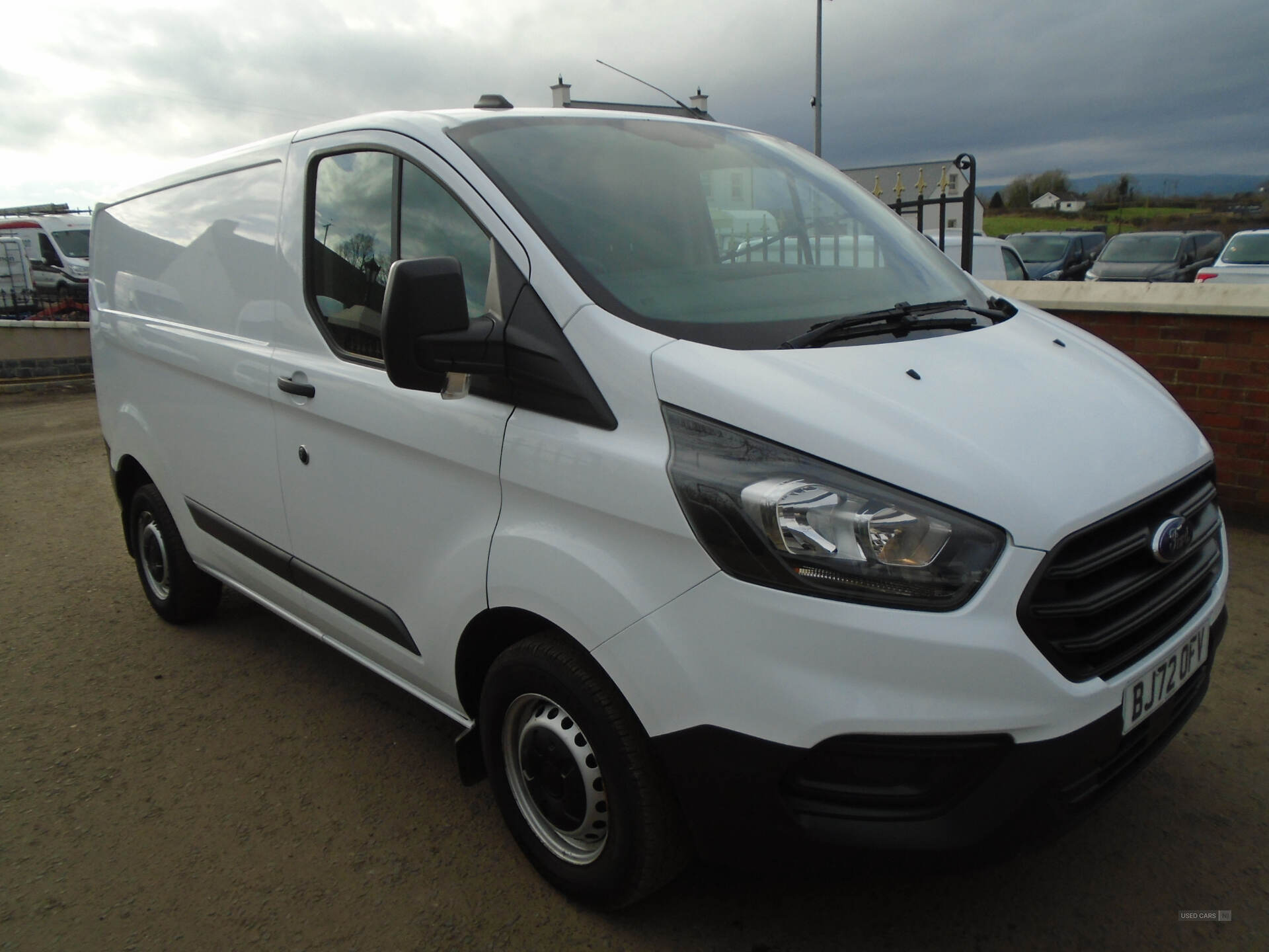 Nov 2022 Ford Transit Custom 2.0 EcoBlue 105ps Low Roof Leader Van