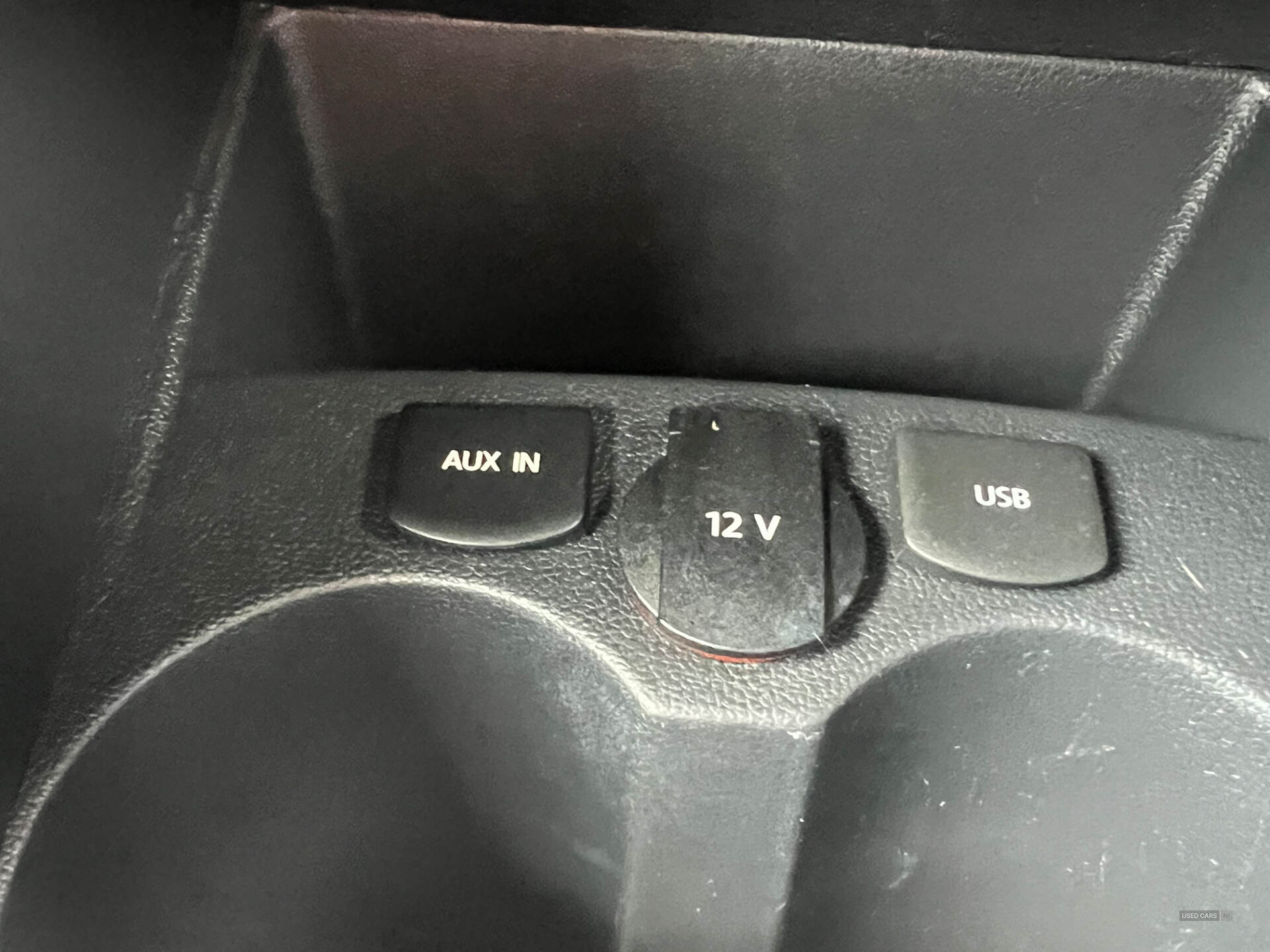 Car Thumbnail 14