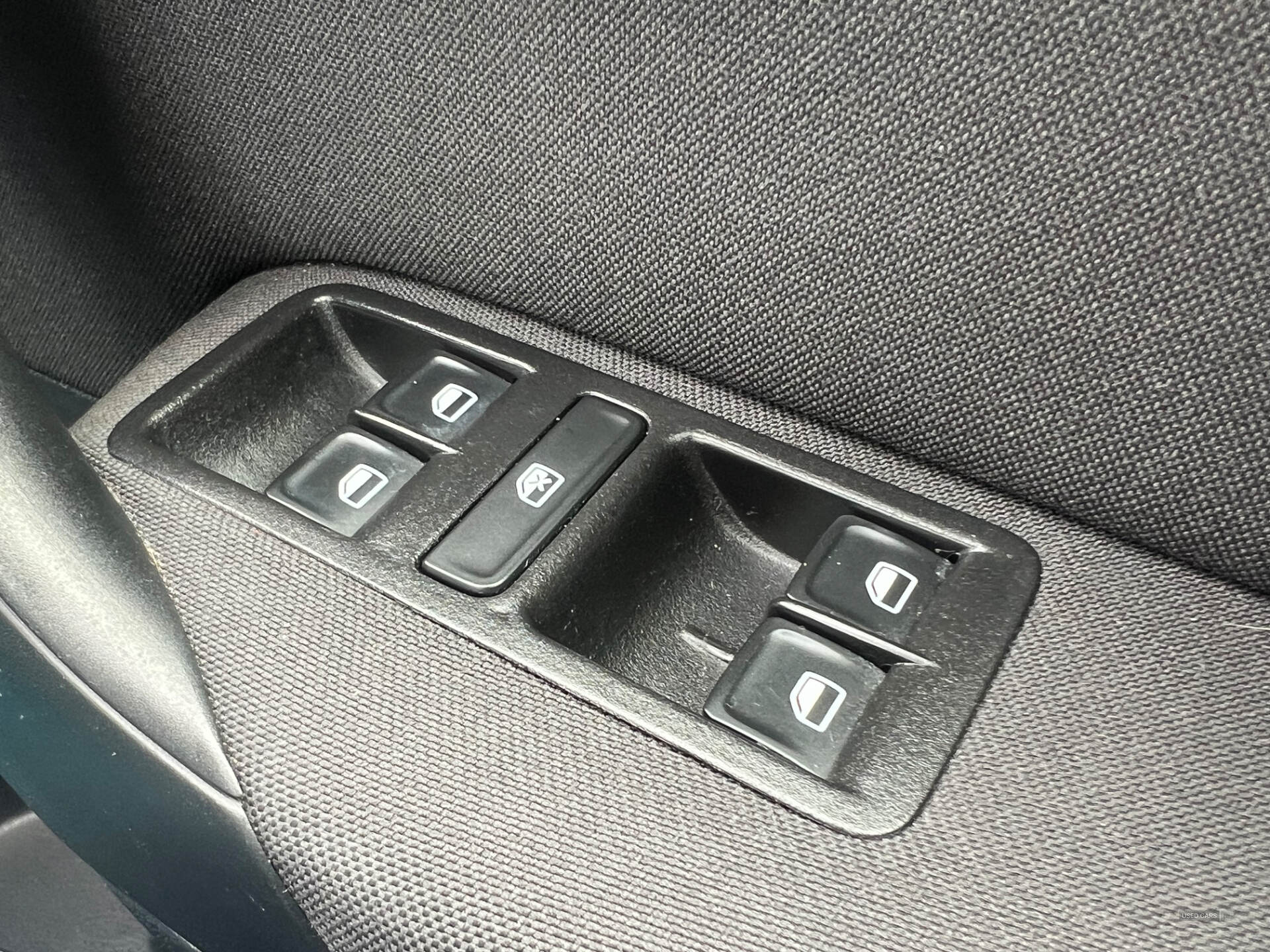 Car Thumbnail 16