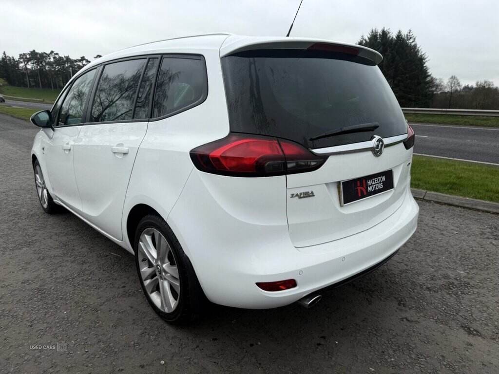 Feb 2016 Vauxhall Zafira Tourer 2.0 CDTi [170] SRi 5dr