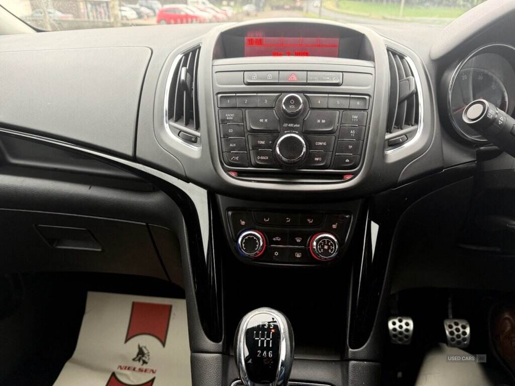 Feb 2016 Vauxhall Zafira Tourer 2.0 CDTi [170] SRi 5dr