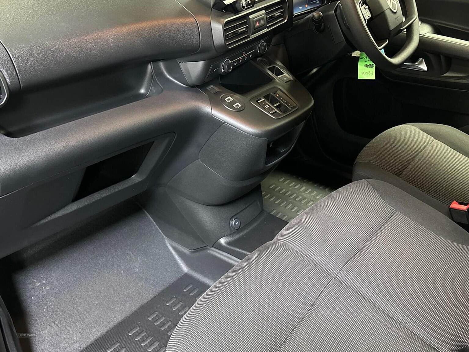Feb 2025 Citroen Berlingo 1.5 Bluehdi 130Ps Van Driver Eat8