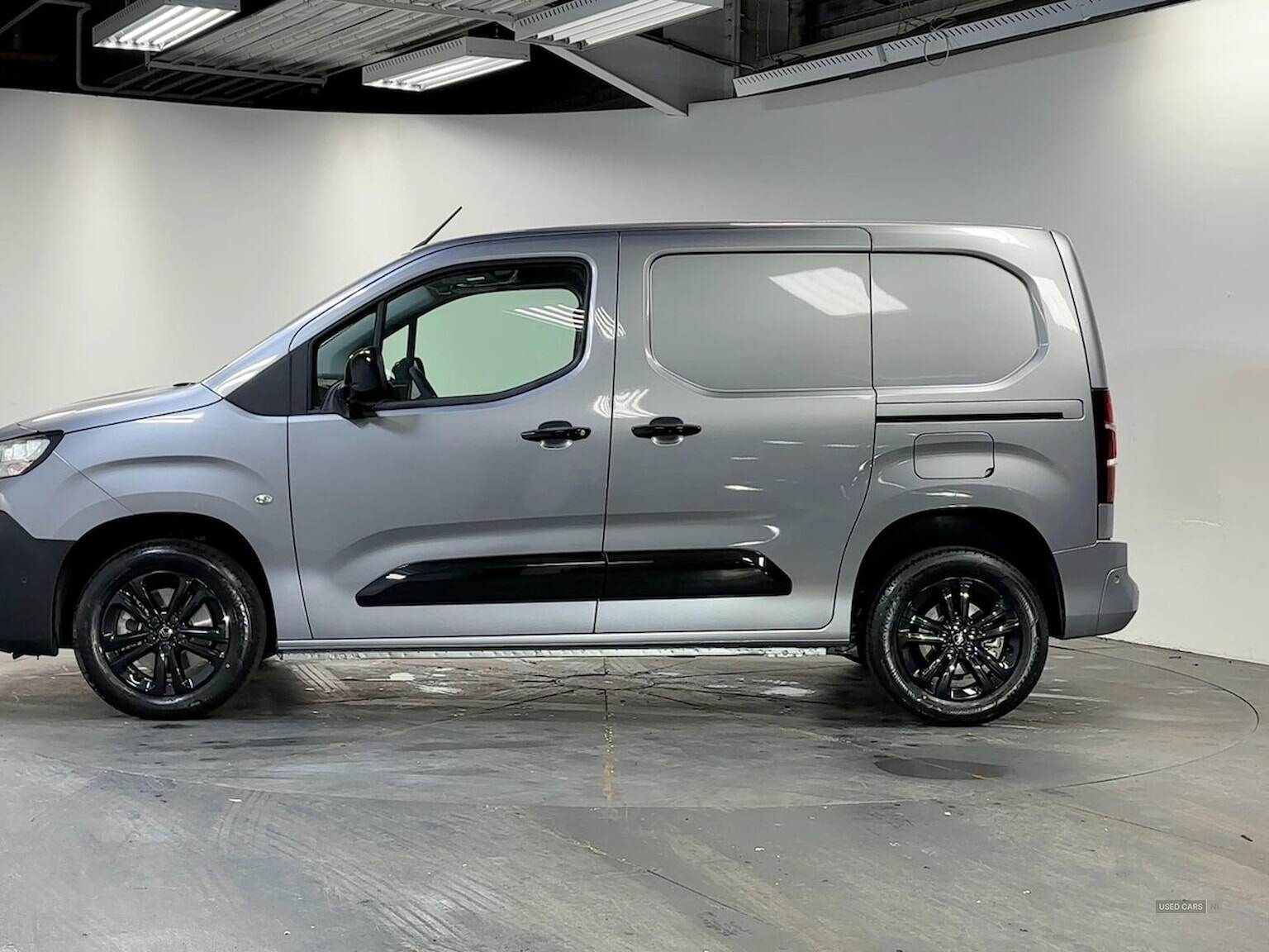 Feb 2025 Citroen Berlingo 1.5 Bluehdi 130Ps Van Driver Eat8