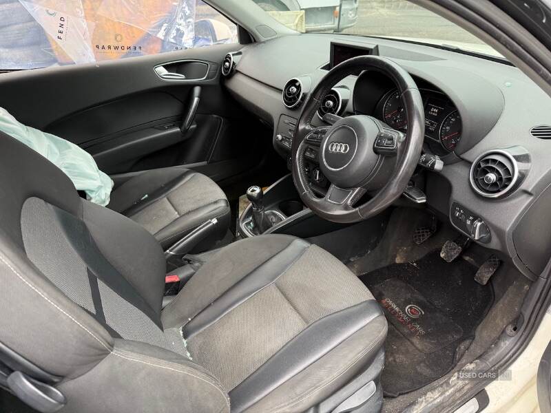  2013 Audi A1 CONTRAST EDITION 1.6 TDI CAYC