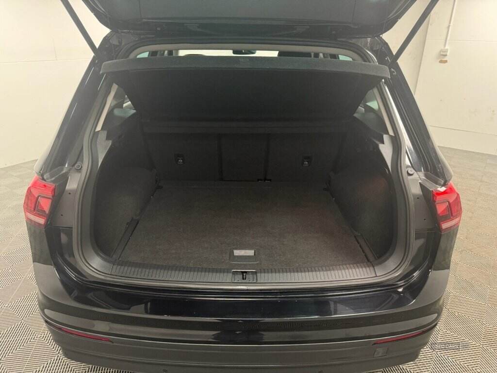 May 2017 Volkswagen Tiguan 2.0 TDi 150 SE Nav 5dr
