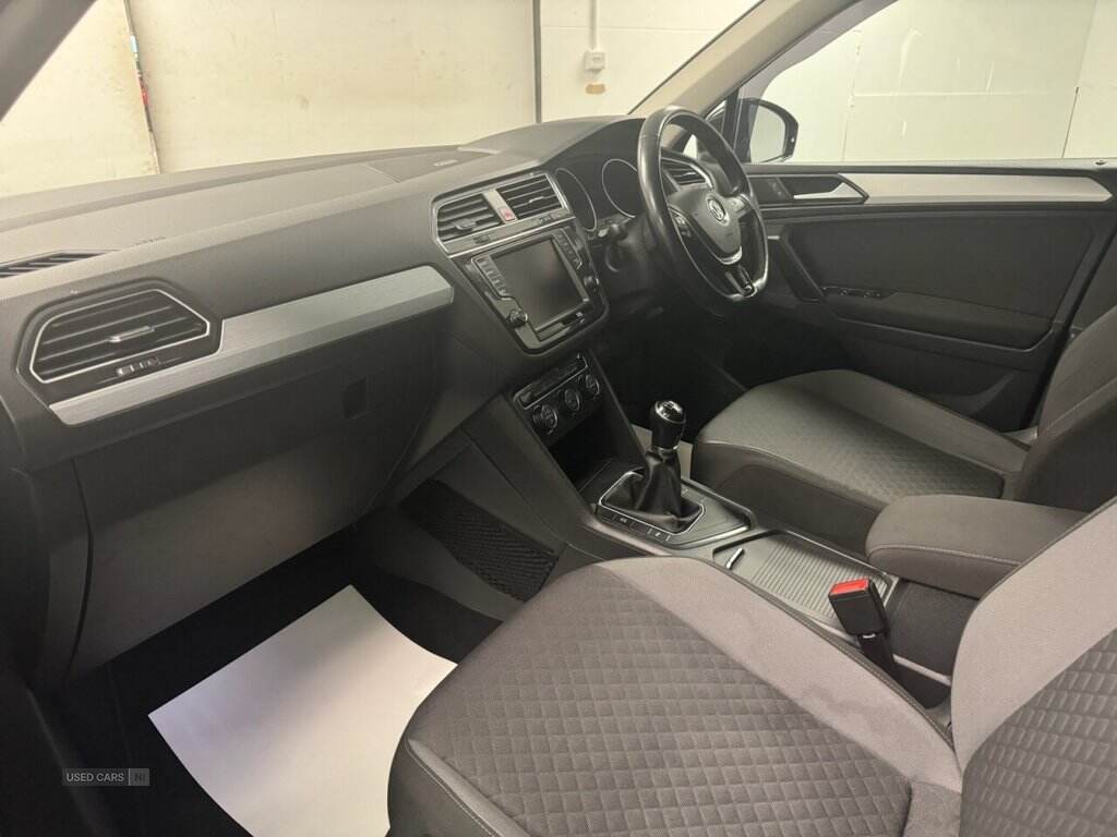 May 2017 Volkswagen Tiguan 2.0 TDi 150 SE Nav 5dr
