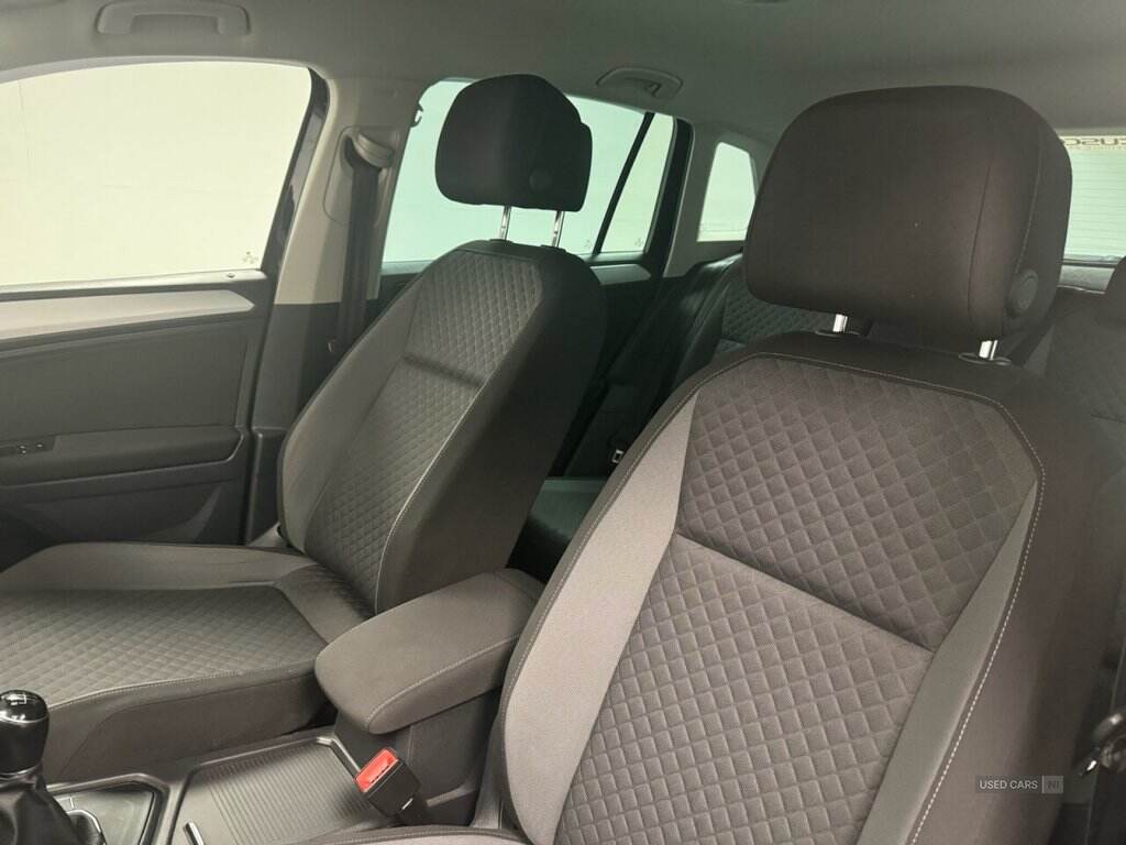 May 2017 Volkswagen Tiguan 2.0 TDi 150 SE Nav 5dr