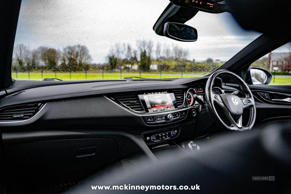 Mar 2018 Vauxhall Insignia 2.0 Turbo D SRi Vx-line Nav 5dr
