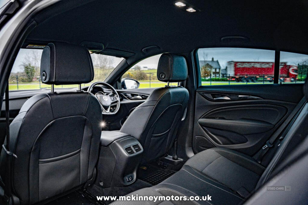 Mar 2018 Vauxhall Insignia 2.0 Turbo D SRi Vx-line Nav 5dr