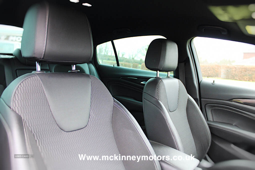 Mar 2018 Vauxhall Insignia 2.0 Turbo D SRi Vx-line Nav 5dr