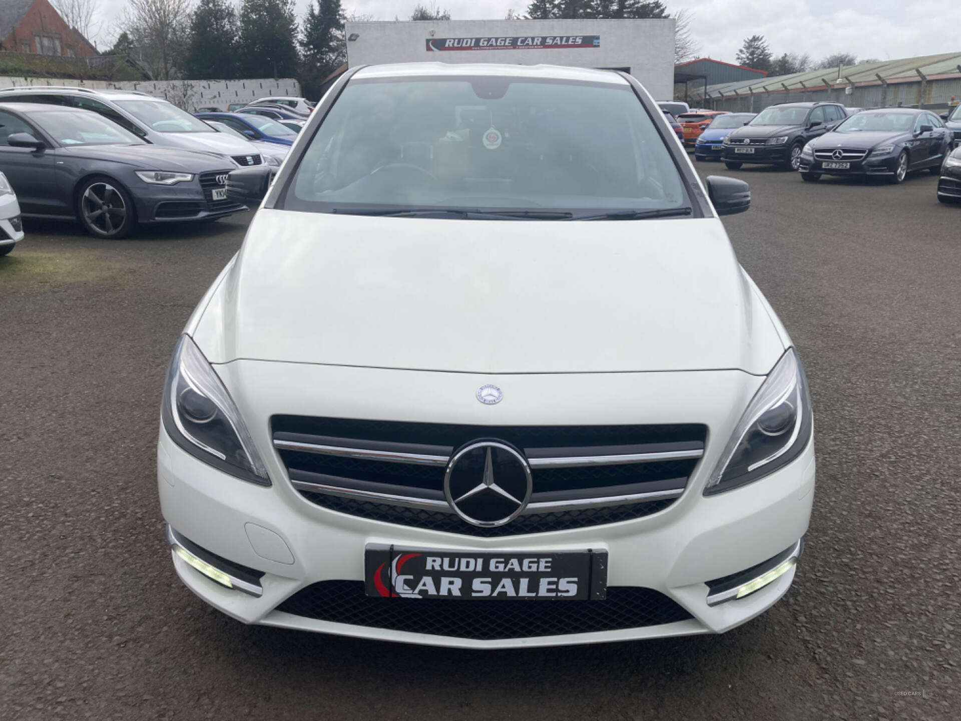 Mercedes B-Class DIESEL HATCHBACK in Antrim