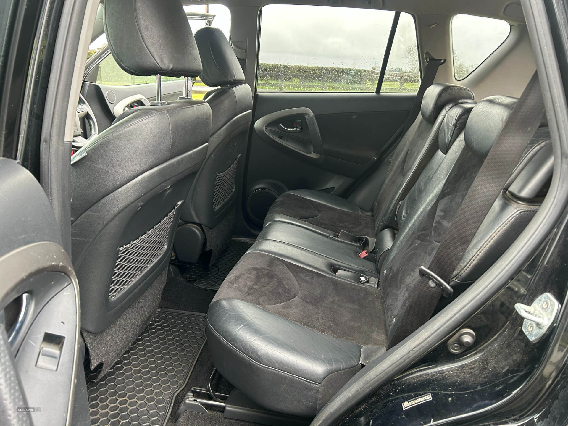 Toyota RAV4 DIESEL ESTATE in Armagh