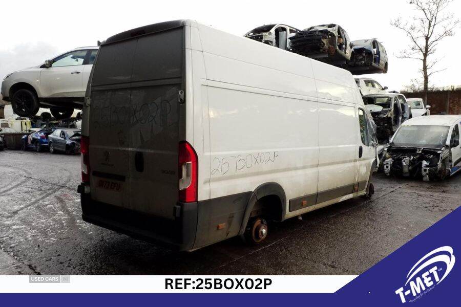 Jan 2024 Peugeot Boxer 2.2 BlueHDi H3 Professional Premium+ Van 140ps