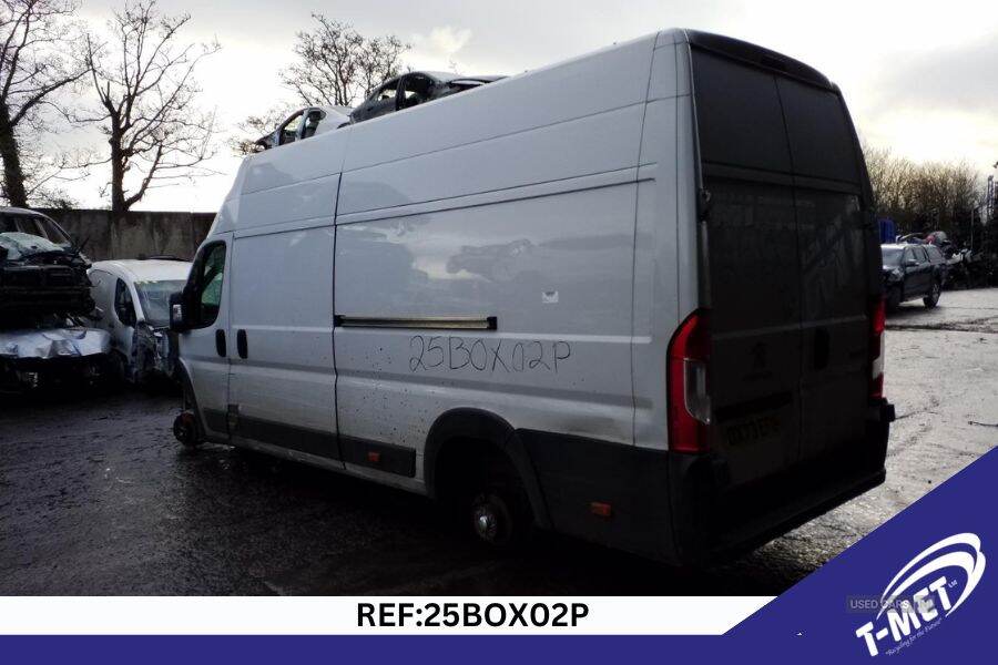 Jan 2024 Peugeot Boxer 2.2 BlueHDi H3 Professional Premium+ Van 140ps