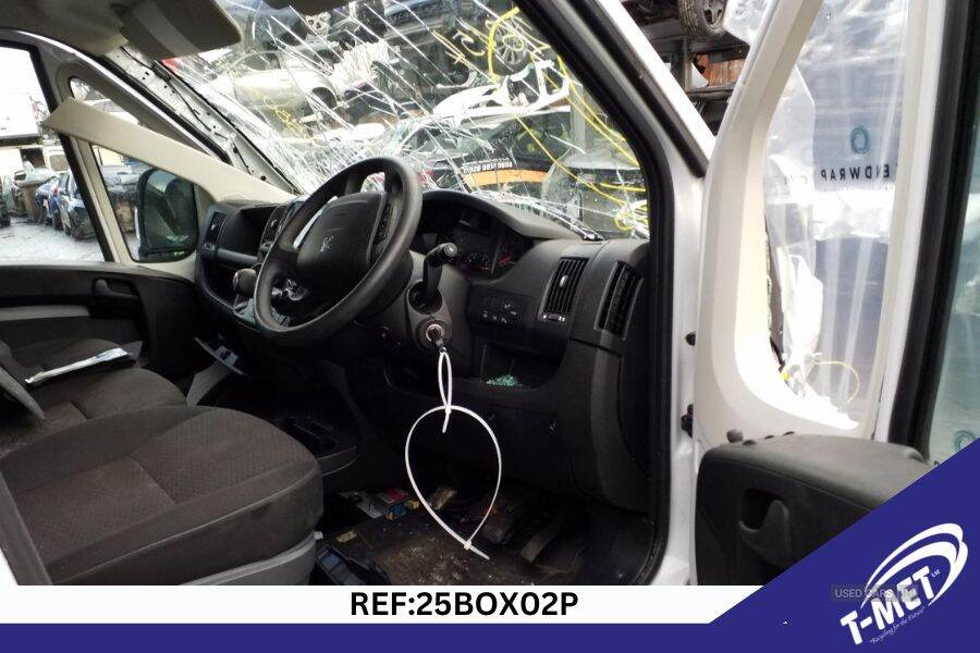 Jan 2024 Peugeot Boxer 2.2 BlueHDi H3 Professional Premium+ Van 140ps