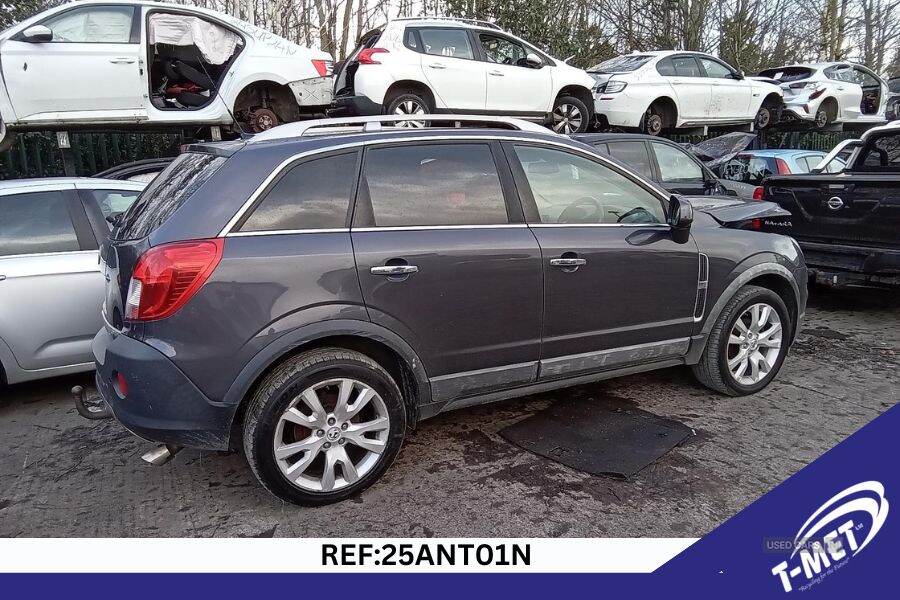 Nov 2013 Vauxhall Antara 2.2 CDTi SE Nav 5dr [Start Stop]