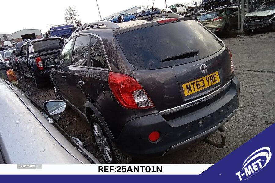 Nov 2013 Vauxhall Antara 2.2 CDTi SE Nav 5dr [Start Stop]