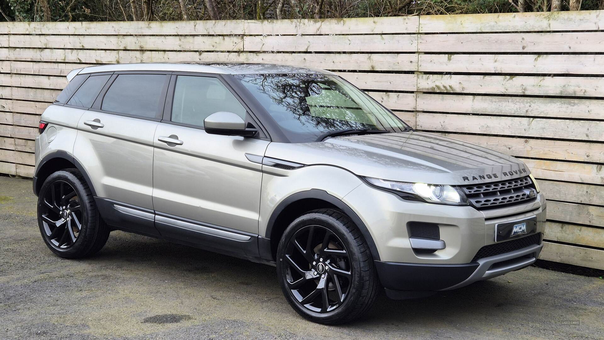 Mar 2014 Land Rover Range Rover Evoque 2.2 SD4 Pure 5dr Auto [9]