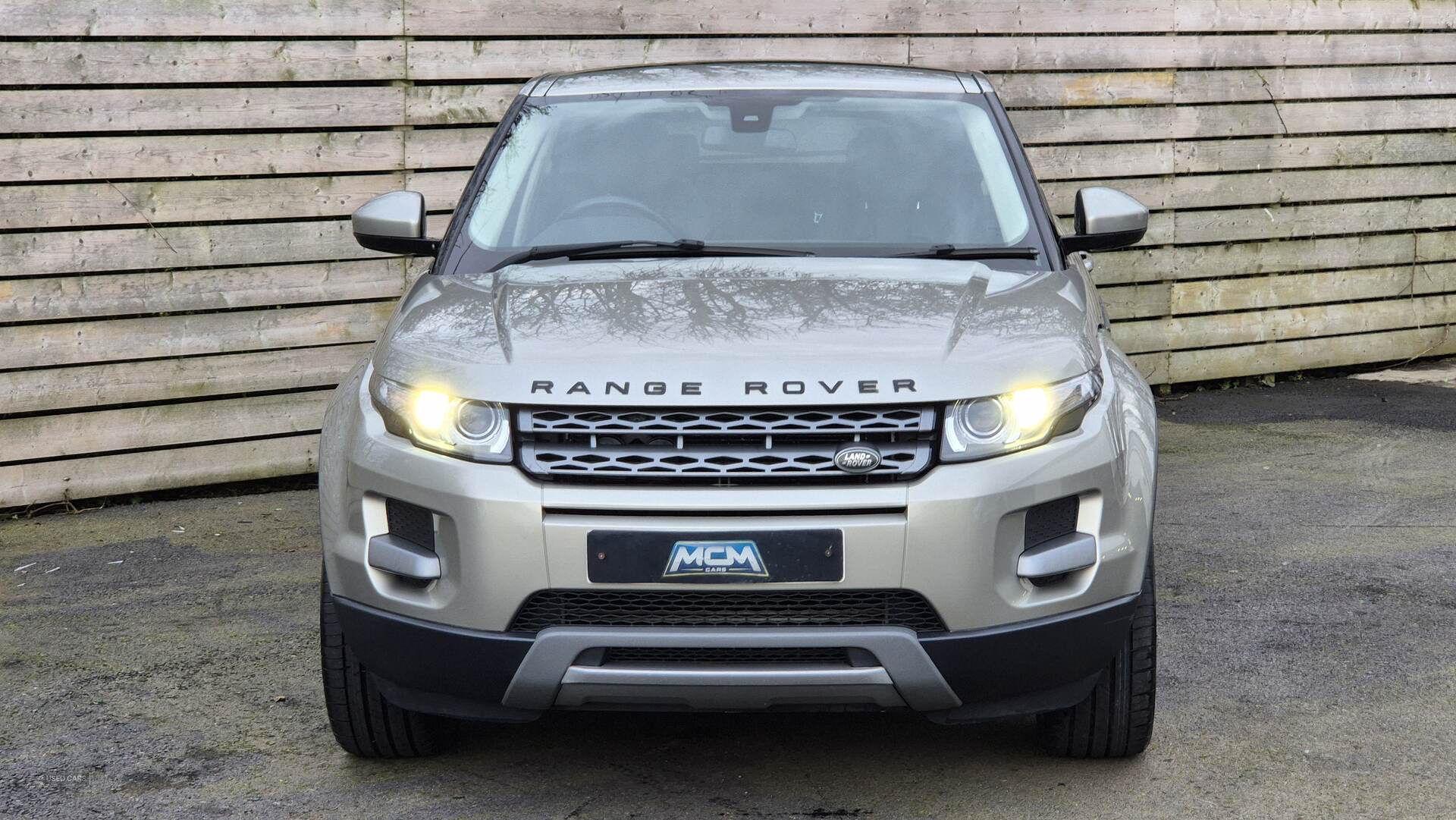 Mar 2014 Land Rover Range Rover Evoque 2.2 SD4 Pure 5dr Auto [9]