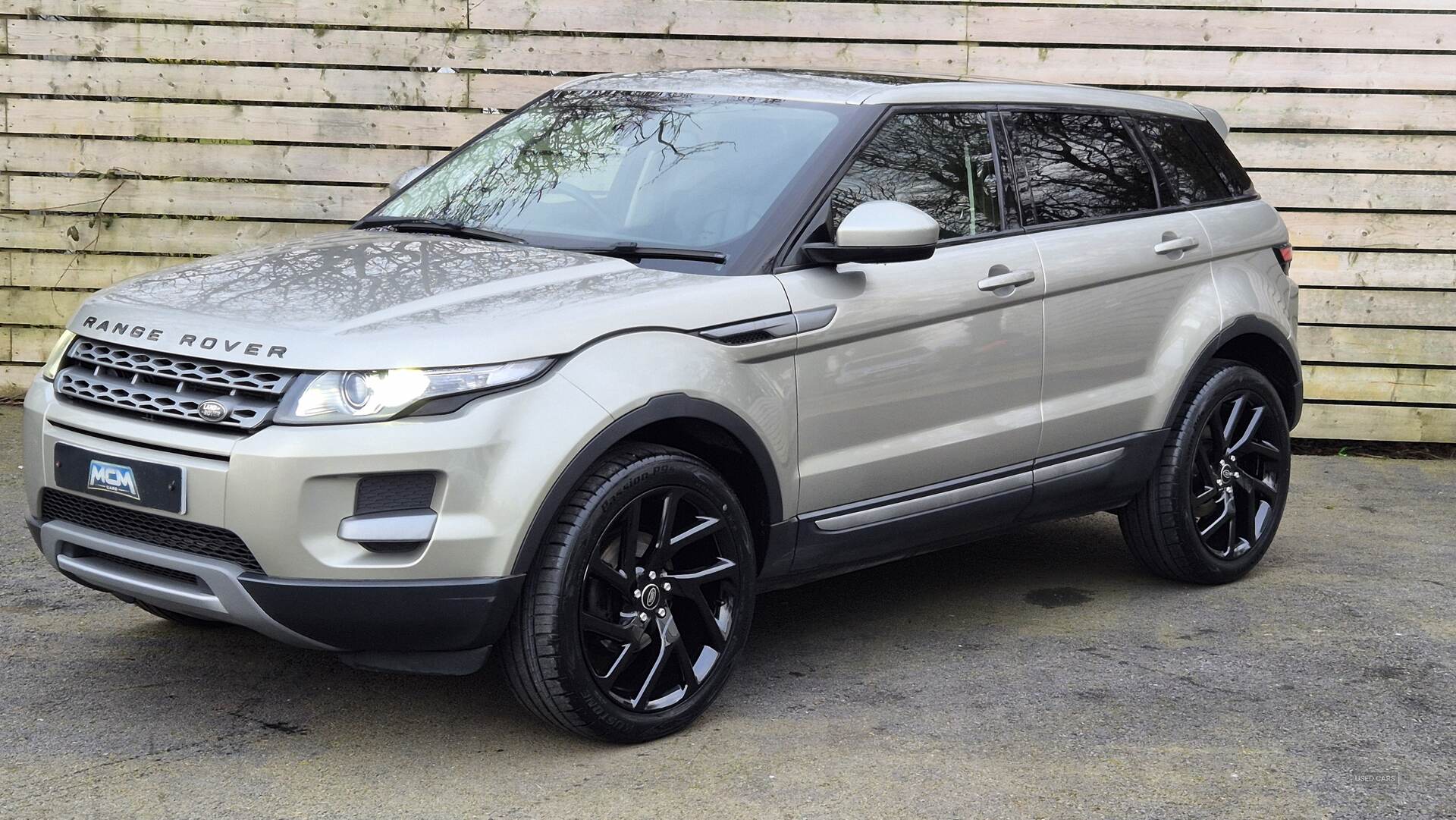 Mar 2014 Land Rover Range Rover Evoque 2.2 SD4 Pure 5dr Auto [9]