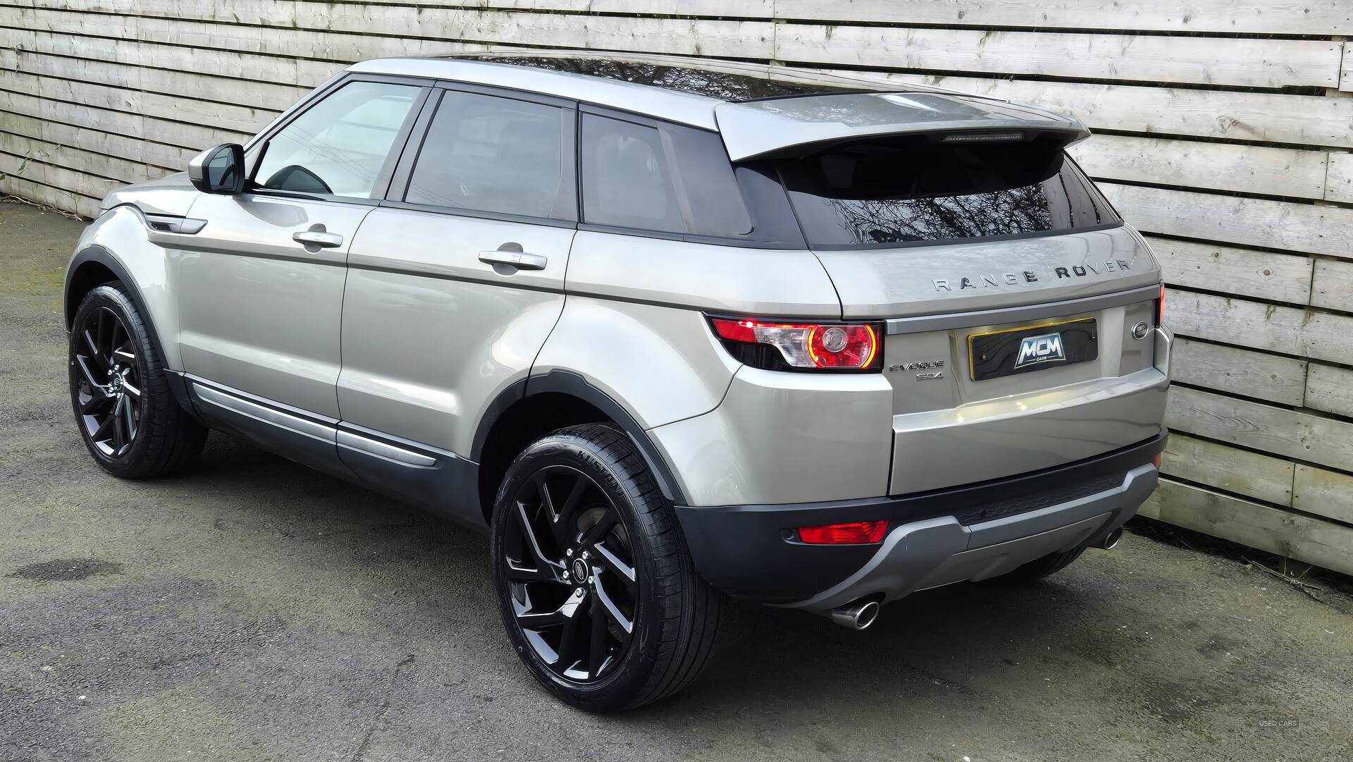 Mar 2014 Land Rover Range Rover Evoque 2.2 SD4 Pure 5dr Auto [9]