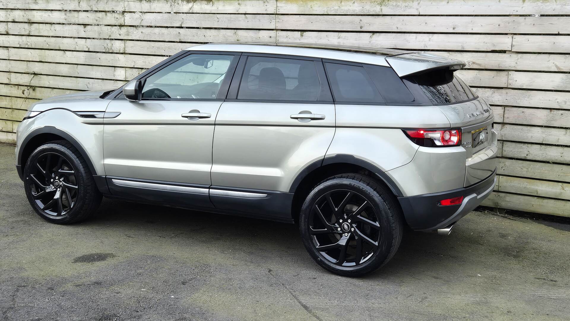 Mar 2014 Land Rover Range Rover Evoque 2.2 SD4 Pure 5dr Auto [9]