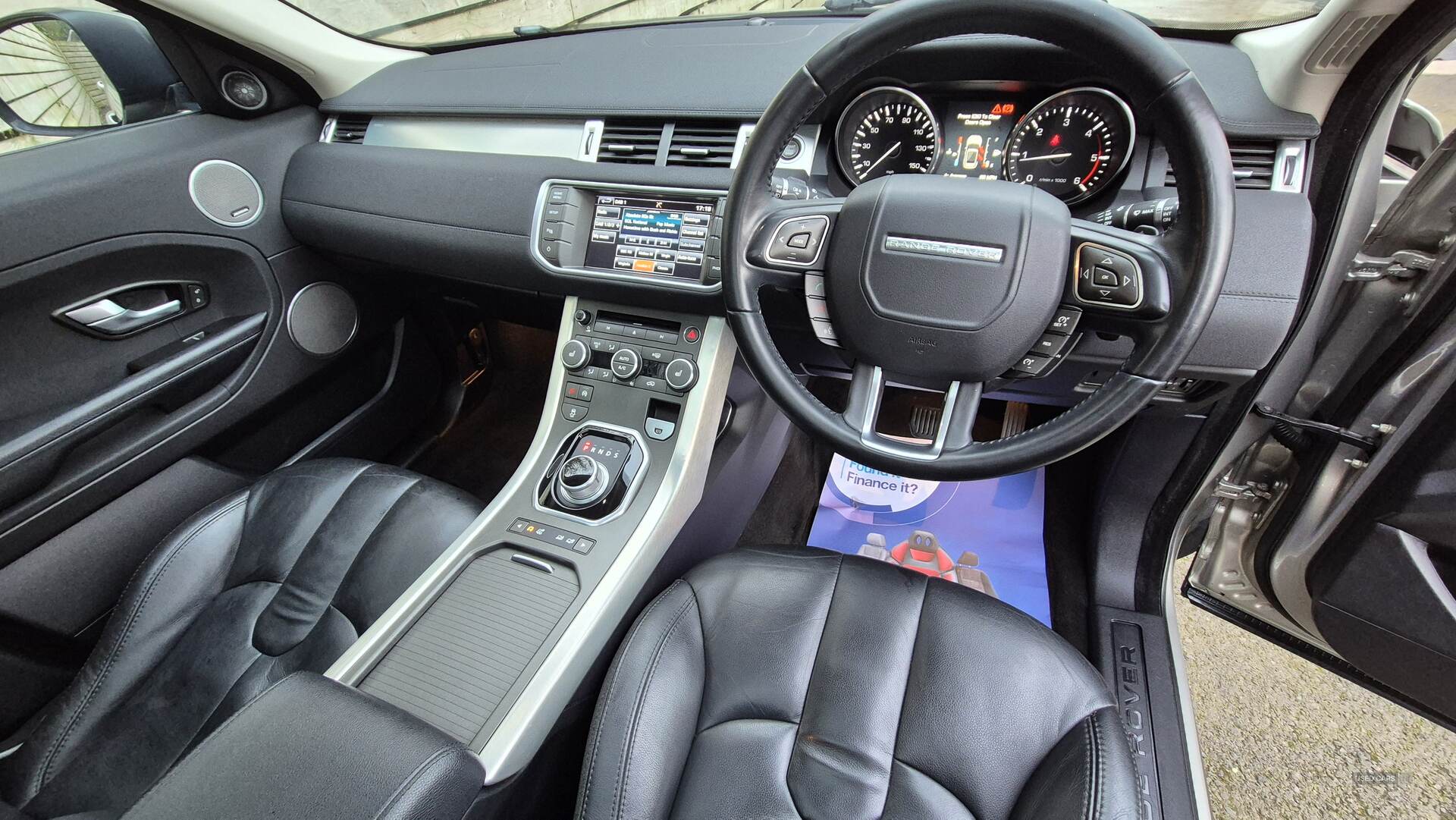 Mar 2014 Land Rover Range Rover Evoque 2.2 SD4 Pure 5dr Auto [9]