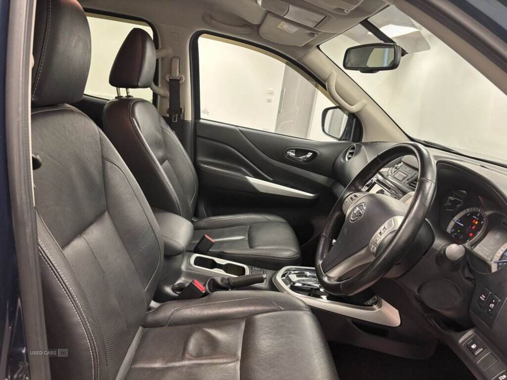 Oct 2018 Nissan Navara Double Cab Pick Up Tekna 2.3dCi 190 4WD Auto