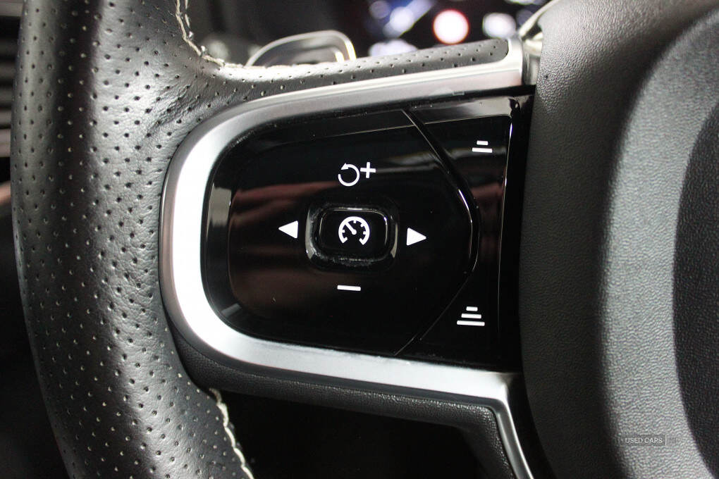 Apr 2019 Volvo XC90 2.0 D5 PowerPulse R DESIGN Pro 5dr AWD Geartronic
