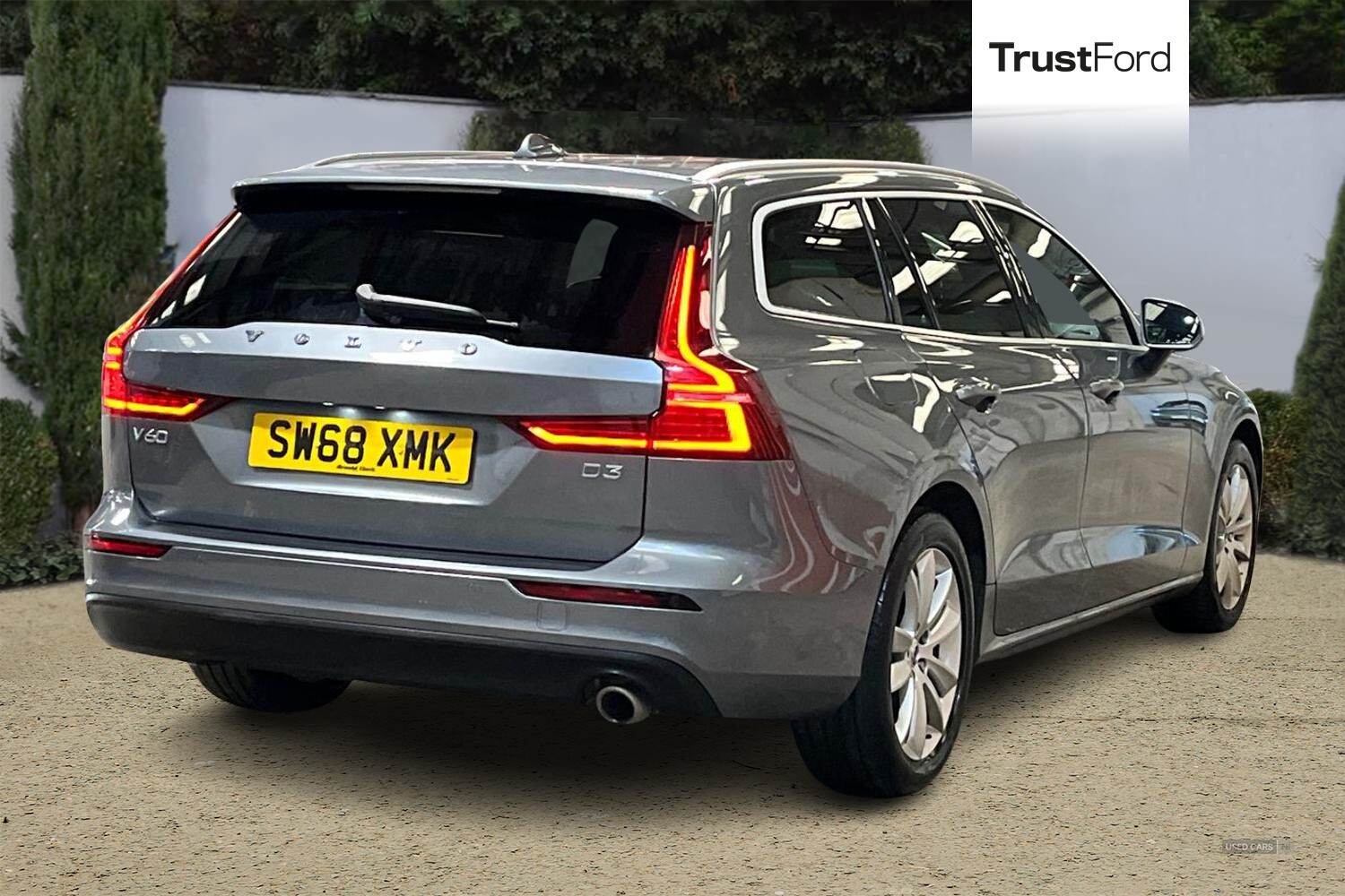 Feb 2019 Volvo V60 2.0 D3 Momentum Pro 5dr Auto