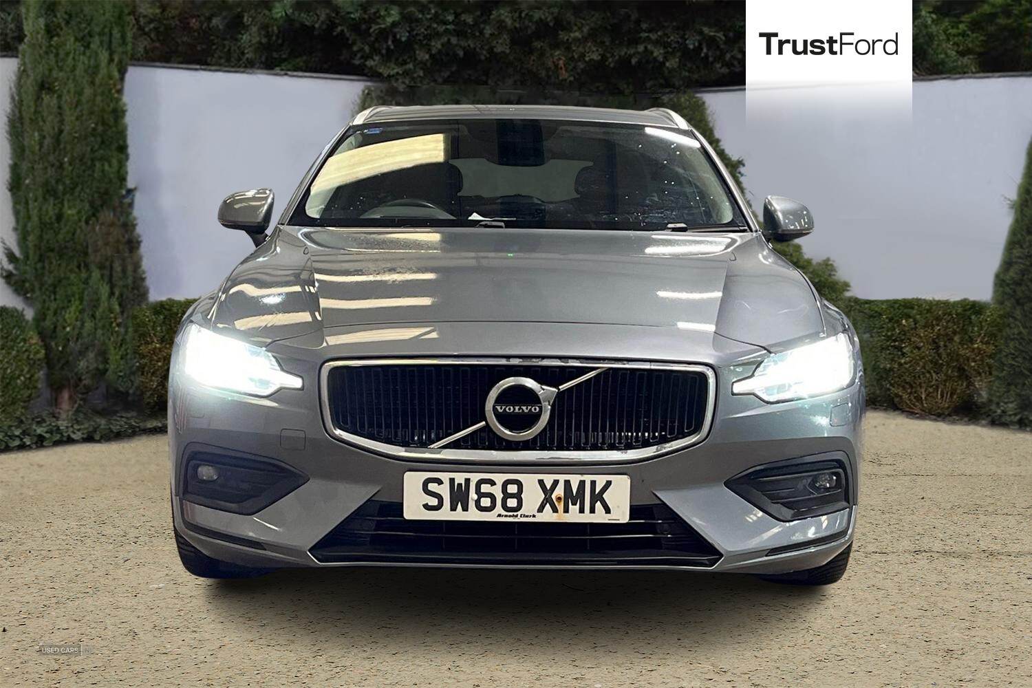 Feb 2019 Volvo V60 2.0 D3 Momentum Pro 5dr Auto