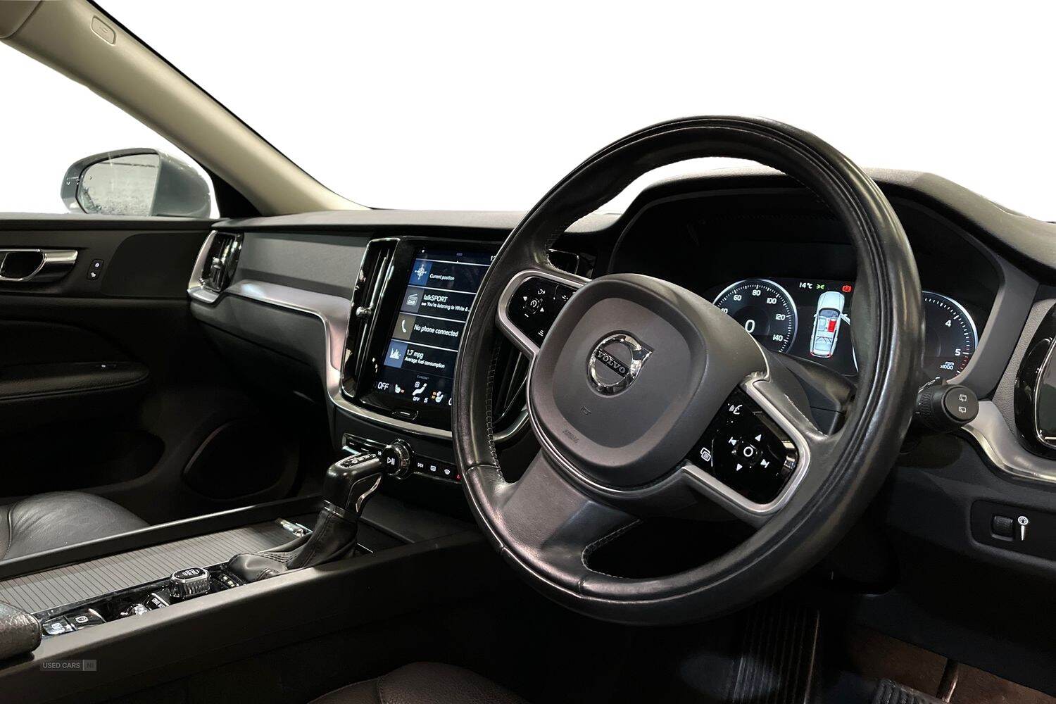 Feb 2019 Volvo V60 2.0 D3 Momentum Pro 5dr Auto