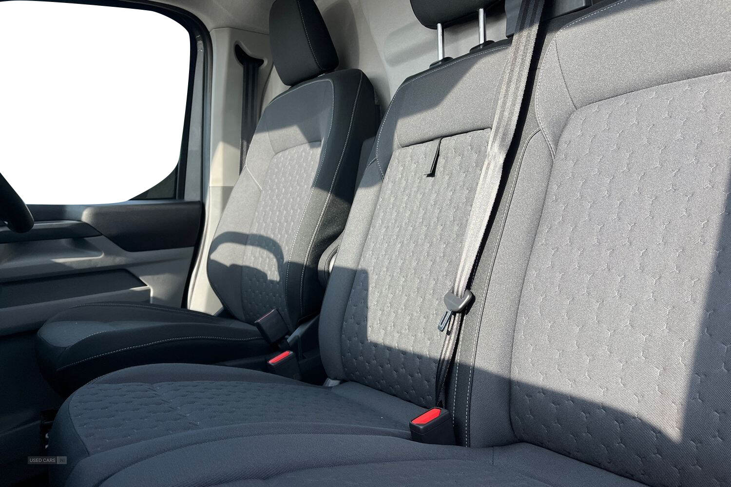 Dec 2024 Ford Transit Custom 100kW 65kWh H1 Van Limited Auto