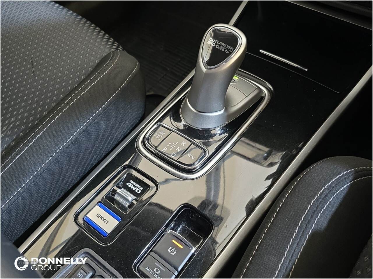 Dec 2020 Mitsubishi Outlander 2.4 PHEV Design 5dr Auto