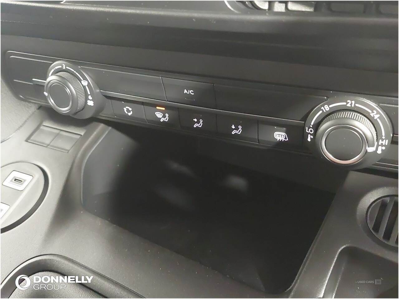 Feb 2025 Peugeot Partner 1.5 BlueHDi 100 Professional Van