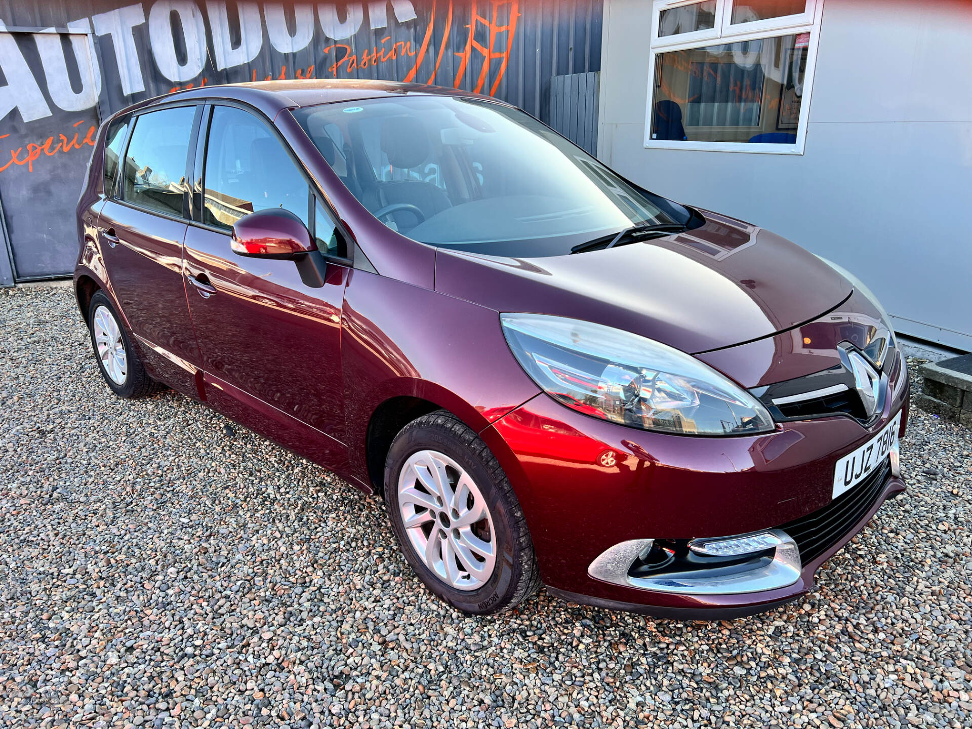 Jun 2013 Renault Scenic 1.6 VVT Dynamique TomTom 5dr