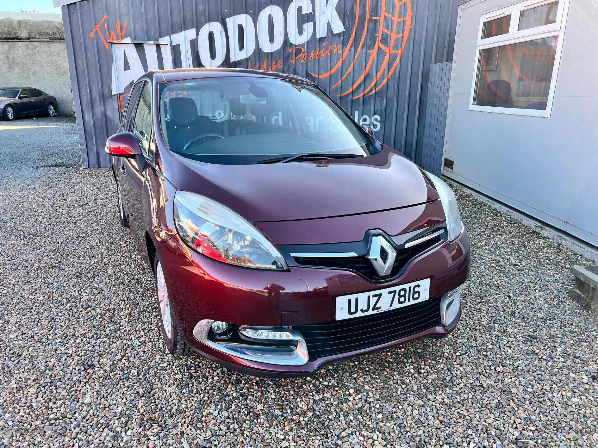 Jun 2013 Renault Scenic 1.6 VVT Dynamique TomTom 5dr