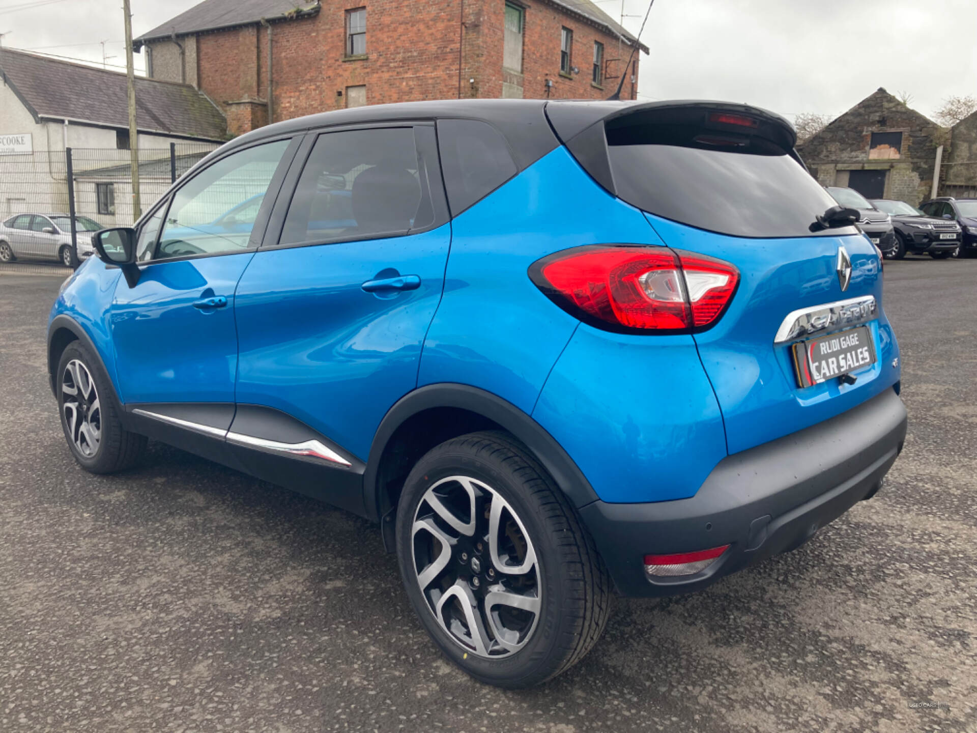 Aug 2016 Renault Captur 1.5 dCi 90 Dynamique S Nav 5dr