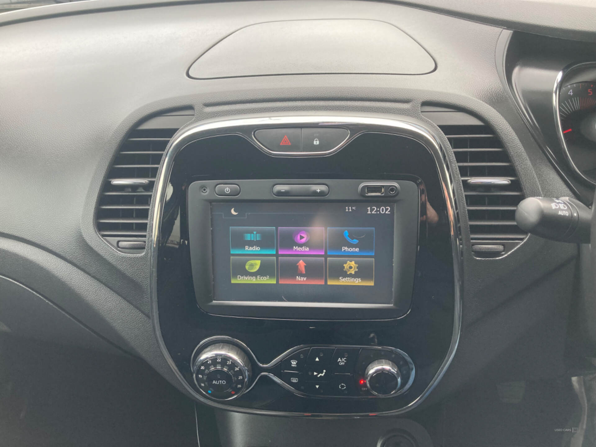 Aug 2016 Renault Captur 1.5 dCi 90 Dynamique S Nav 5dr