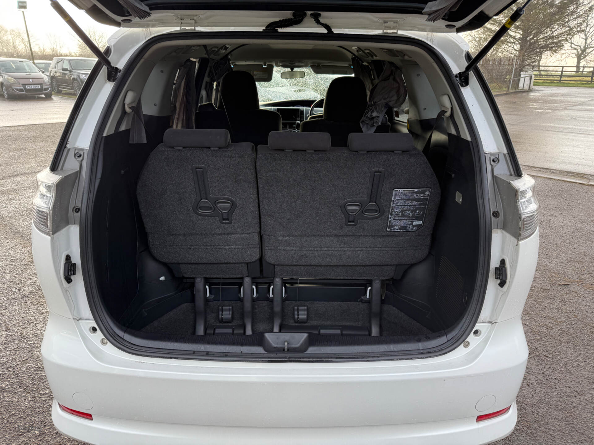 Aug 2012 Toyota Estima Aeras 7 Seats