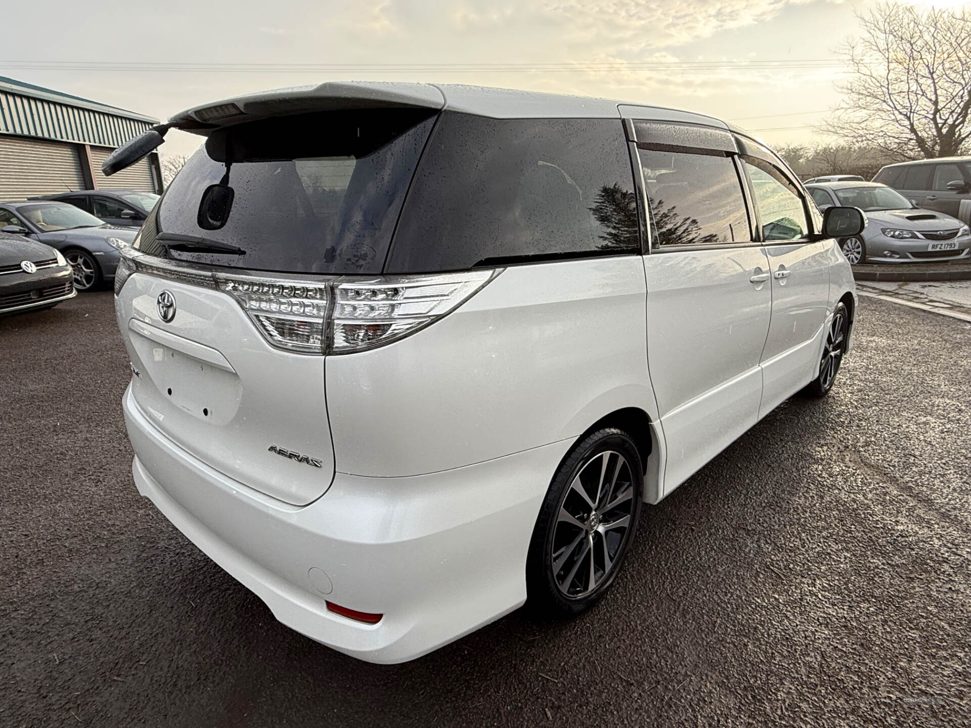 Aug 2012 Toyota Estima Aeras 7 Seats