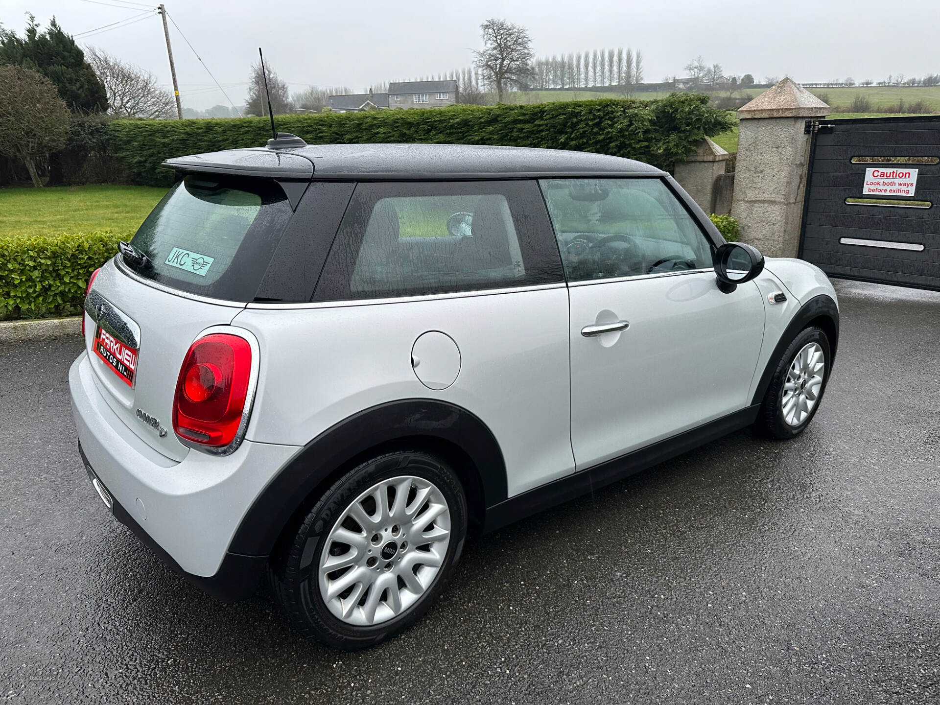 Oct 2015 MINI Hatch 1.5 Cooper D 3dr