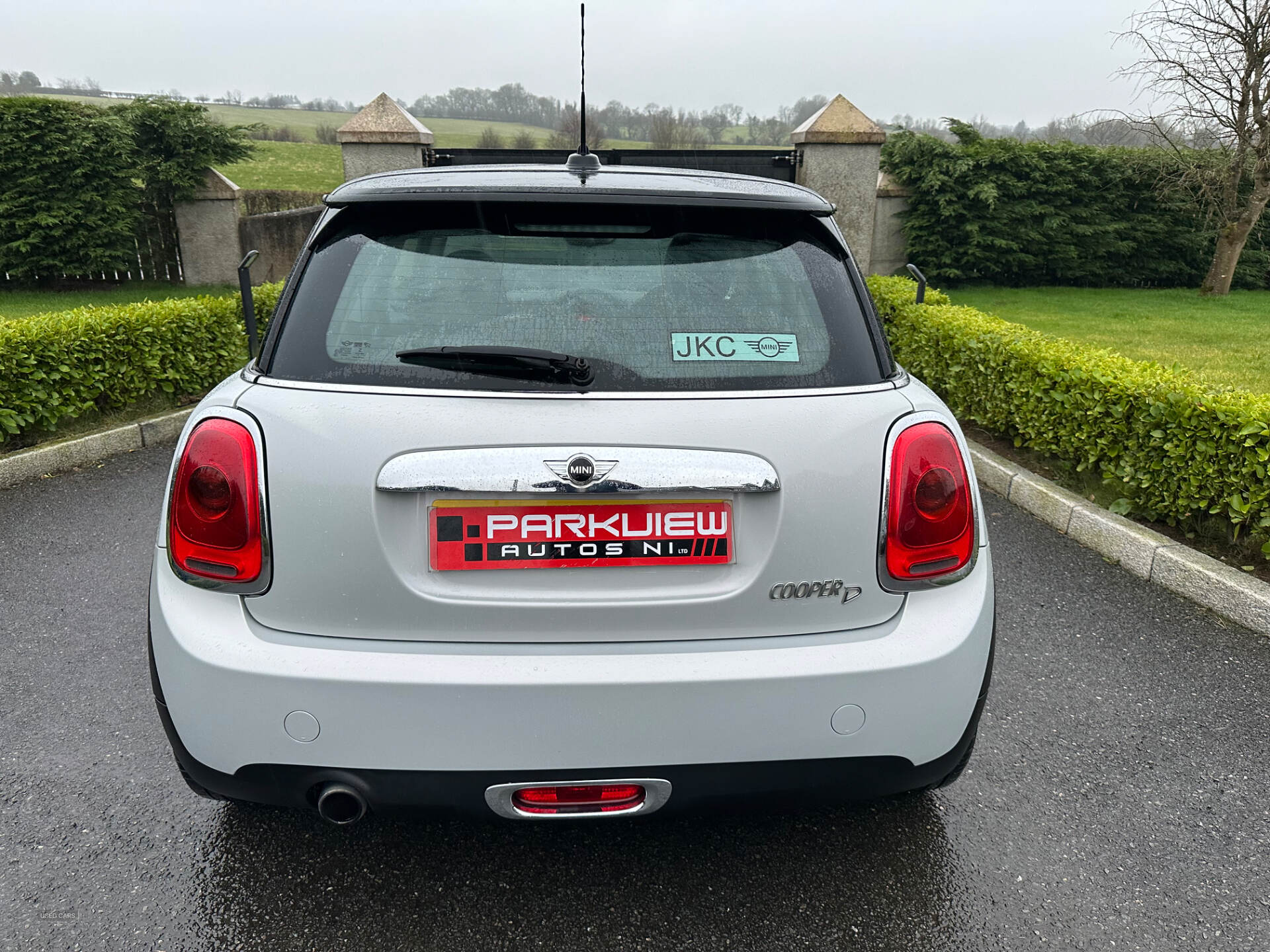 Oct 2015 MINI Hatch 1.5 Cooper D 3dr