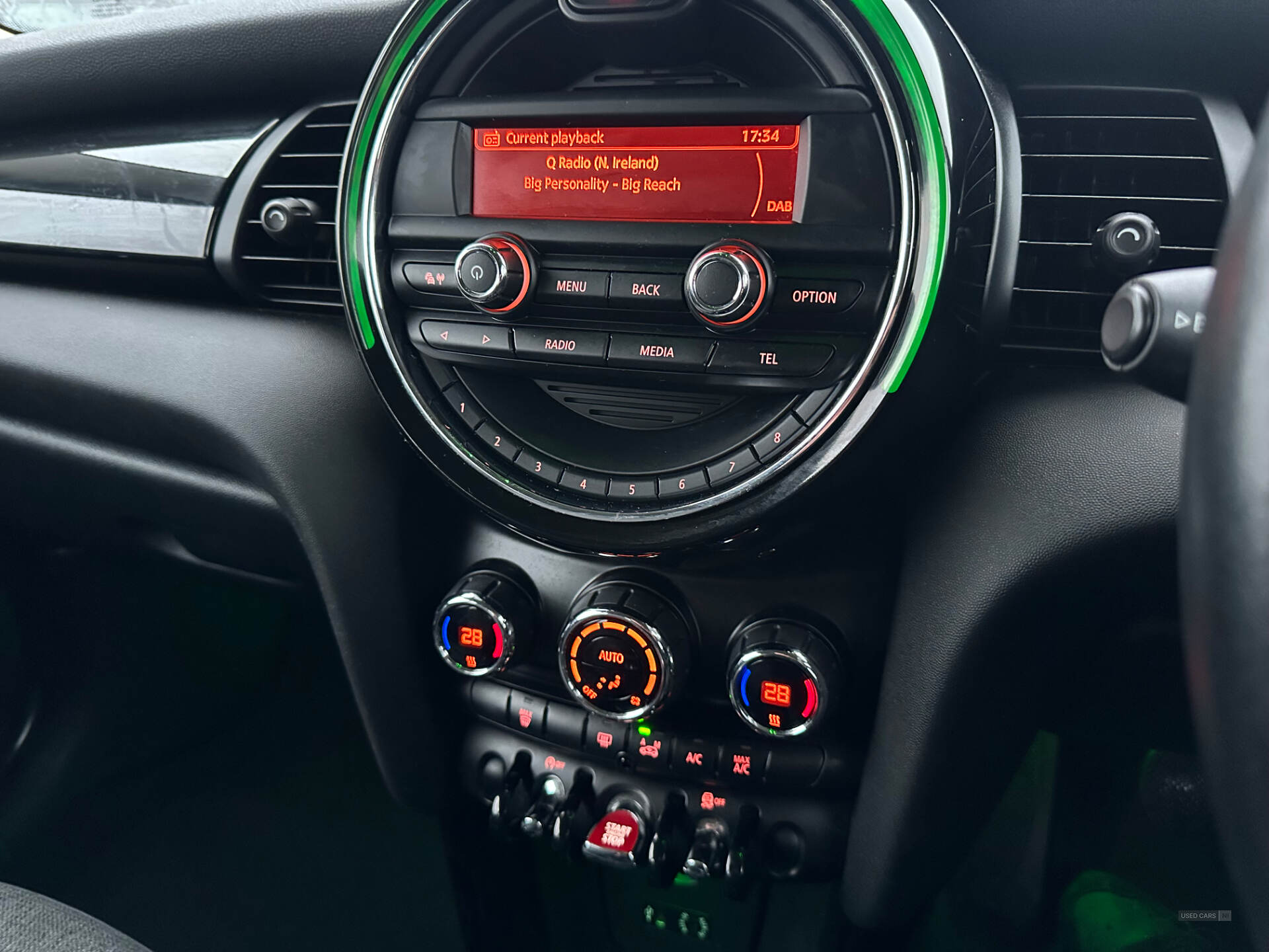 Oct 2015 MINI Hatch 1.5 Cooper D 3dr