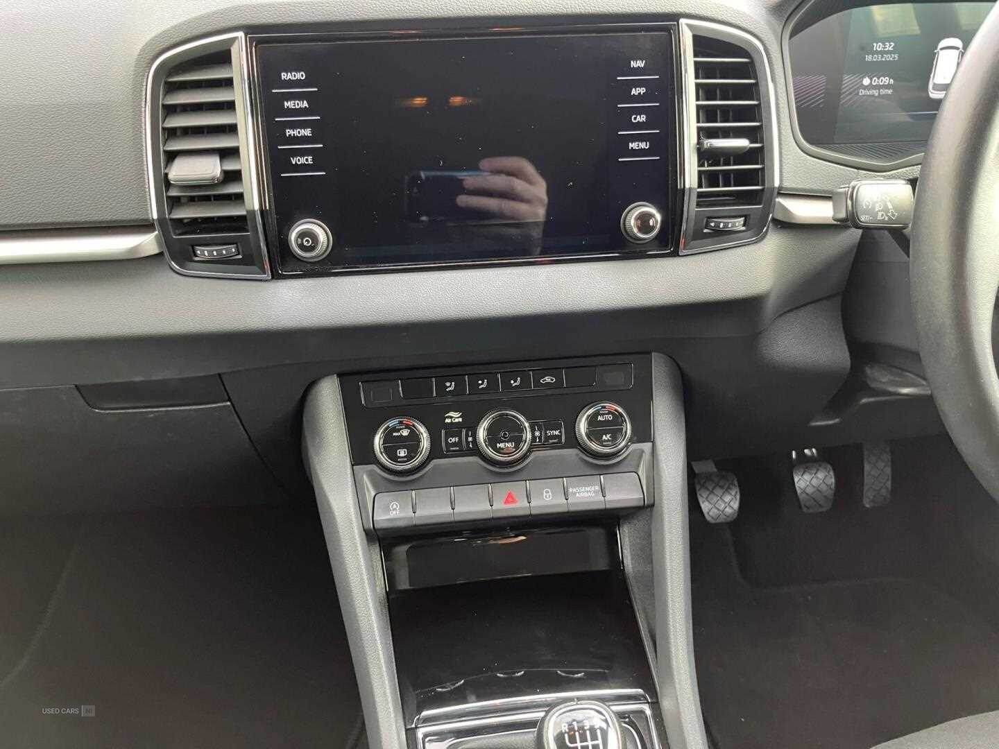 Nov 2022 Skoda Karoq 1.0 TSI SE Drive 5dr