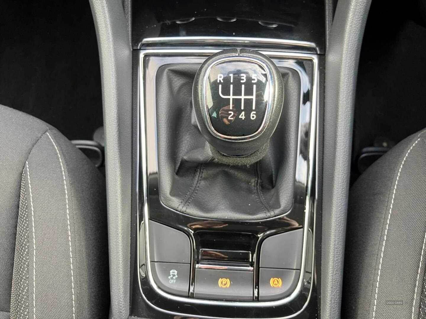 Nov 2022 Skoda Karoq 1.0 TSI SE Drive 5dr