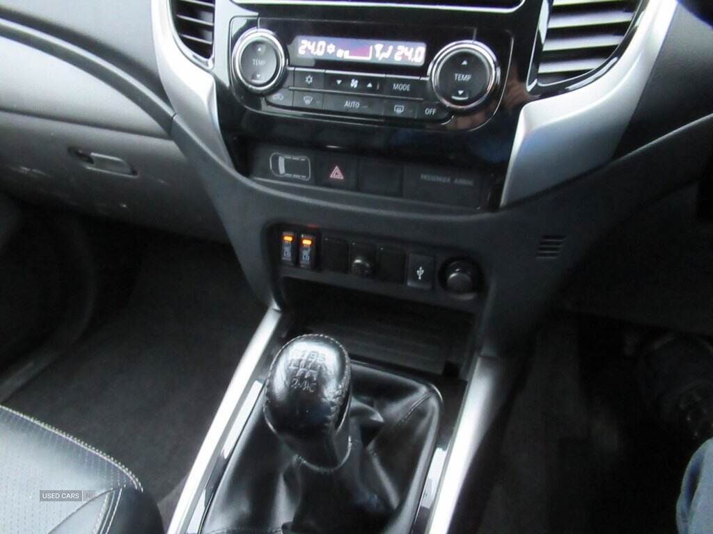Jun 2016 Mitsubishi L200 Double Cab DI-D 178 Warrior 4WD